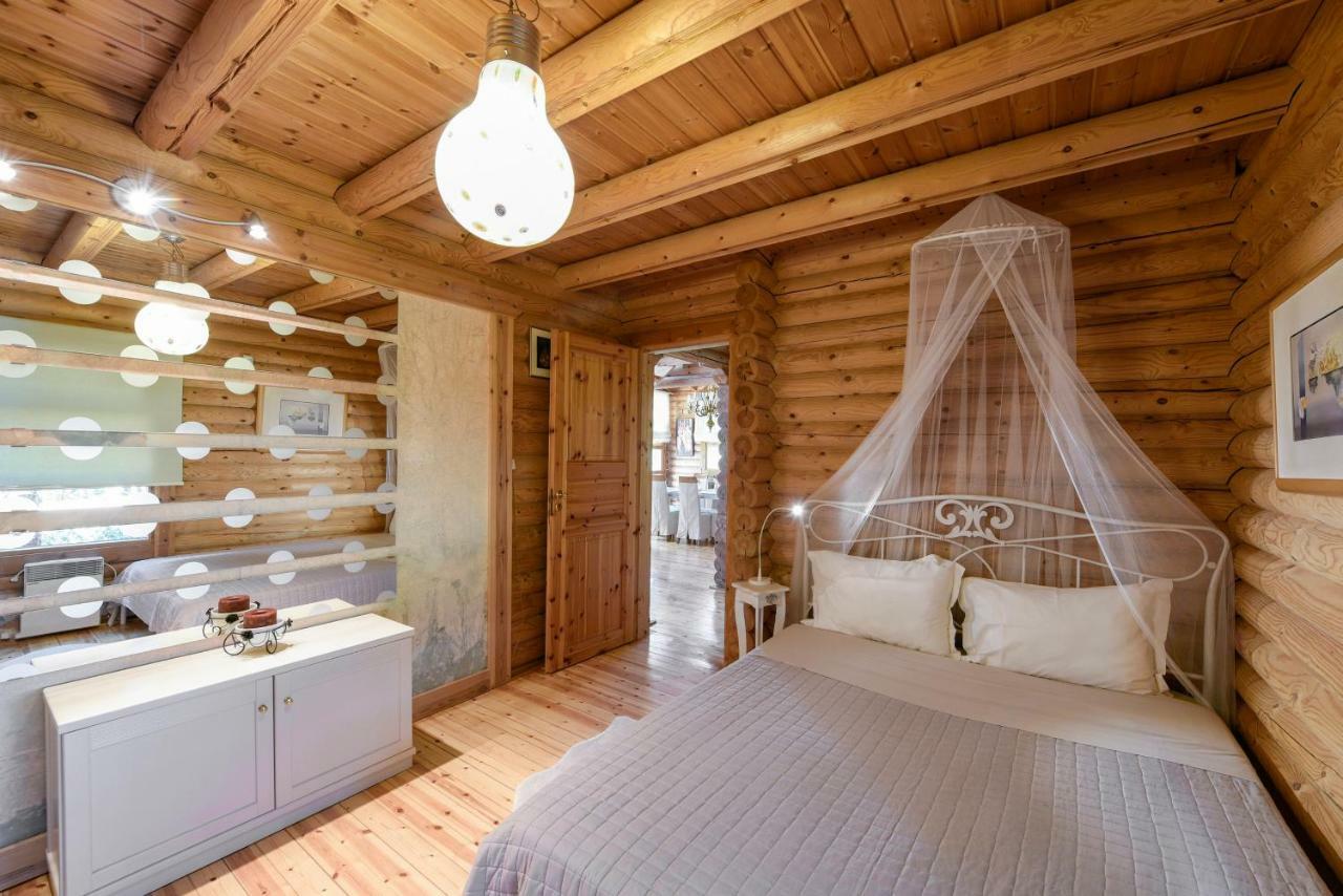 Lakkia - Wooden Residence Bagian luar foto